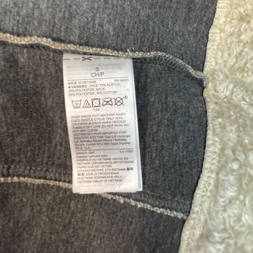Gap Sherpa Teddy Vest Snap-Front White Sz. S - Picture 8 of 8